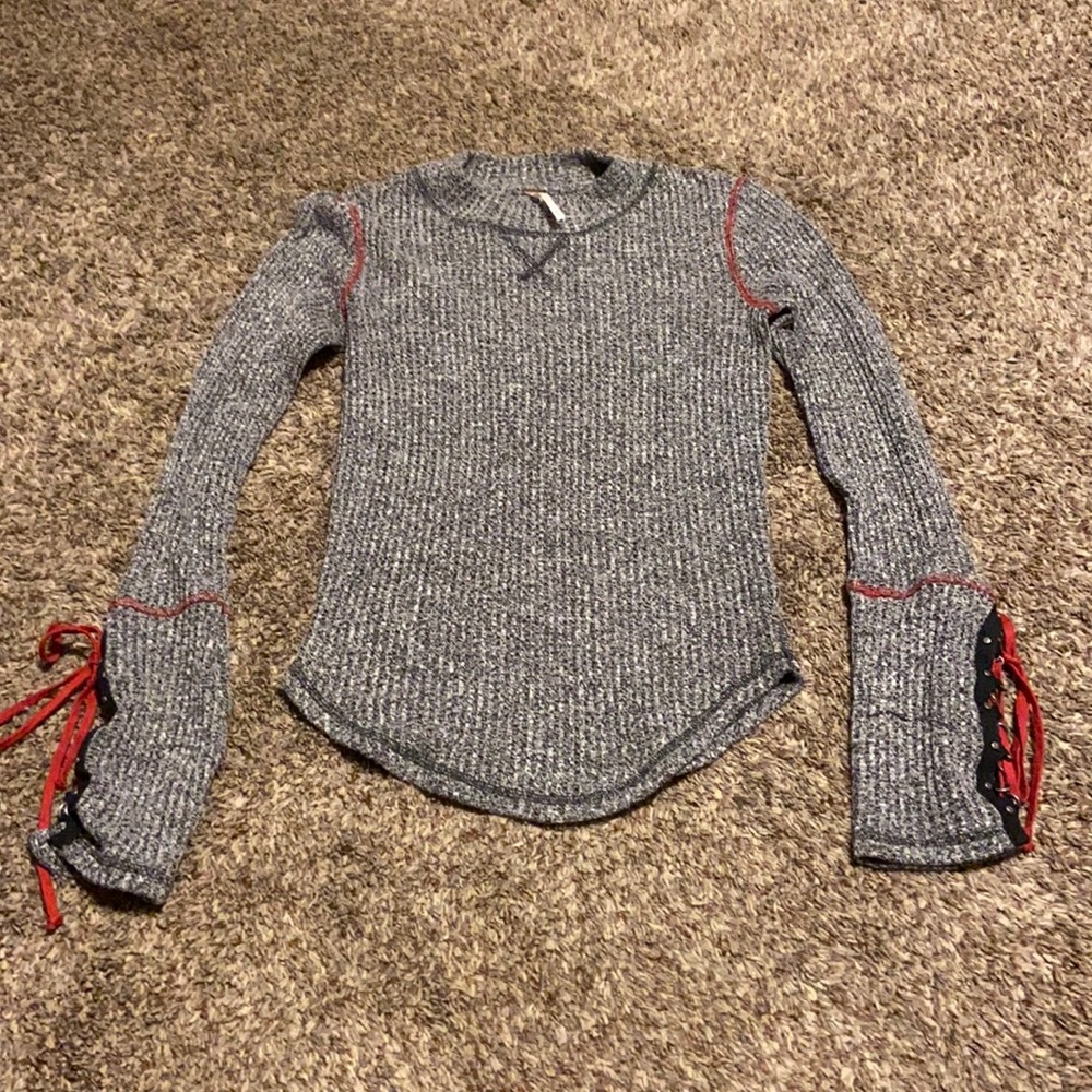 Free people long sleeve with tire size small